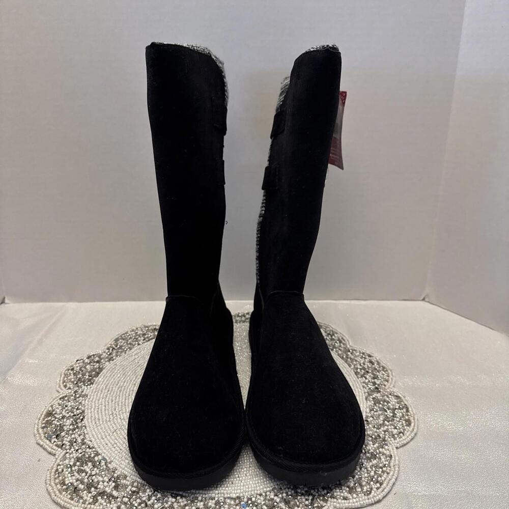Women’s Black/grey Muk Luks Boots Size 10 NWT